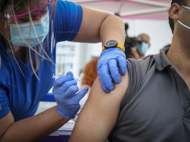 Coalición Científica y Departamento de Salud presentan nuevos resultados sobre la efectividad de las vacunas del COVID-19