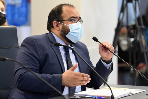 El secretario de Educación Eliezer Ramos Parés.