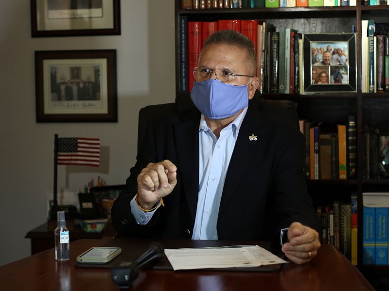El representante, José Aponte Hernández